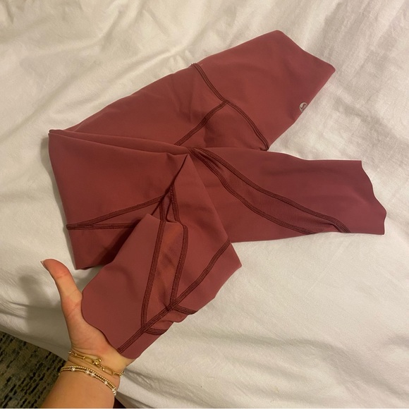 LULULEMON Taupe Pink Leggings with Scallop Hem - Picture 7 of 8